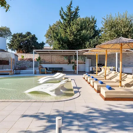 Hamilton Grand Villa